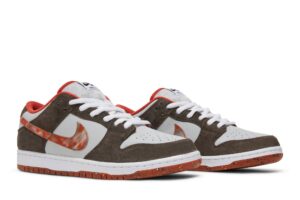 Nike SB Dunk Low Crushed D.C. DH7782-001 - Brosneaker photo 8
