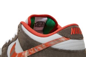 Nike SB Dunk Low Crushed D.C. DH7782-001 - Brosneaker photo 9