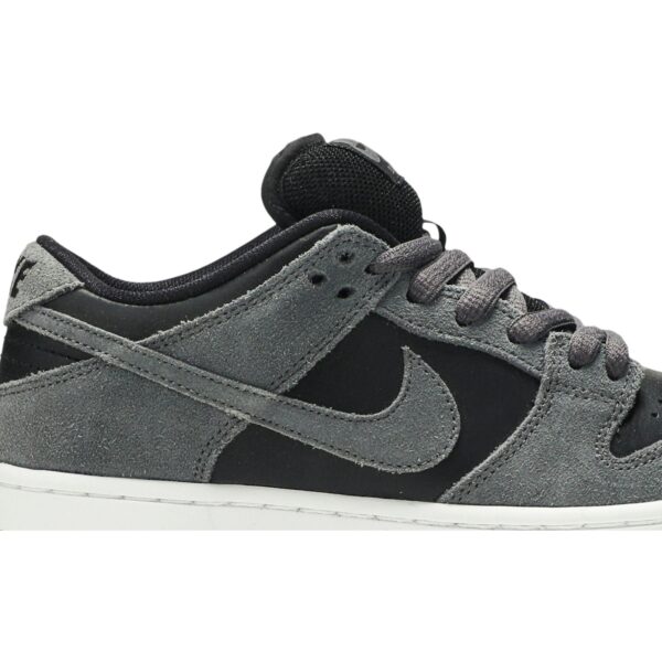 Nike SB Dunk Low Dark Grey Black Gum AR0778-001 - Brosneaker photo 2