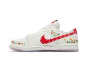 Nike SB Dunk Low Decon N7 Opti Yellow University Red FD6951-700 - Brosneaker photo 3