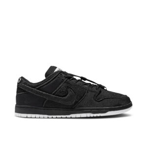 Nike SB Dunk Low Gnarhunters DH7756-010 - Brosneaker photo 1