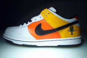 Nike SB Dunk Low Raygun Home 304292-802 - Brosneaker photo 2