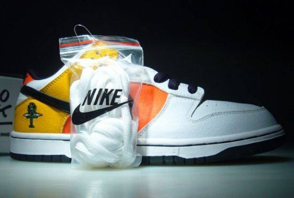 Nike SB Dunk Low Raygun Home 304292-802 - Brosneaker photo 3
