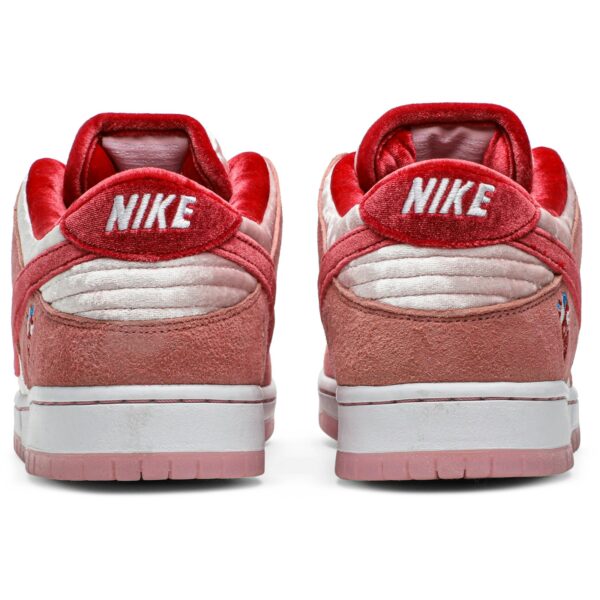 Nike SB Dunk Low StrangeLove Skateboards CT2552-800 - Brosneaker photo 6