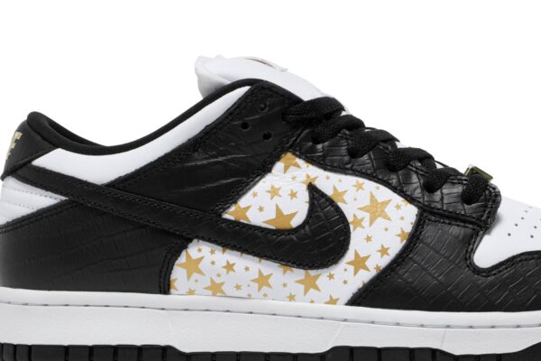 Nike SB Dunk Low Supreme Stars Black (2021) DH3228-102 - Brosneaker photo 2