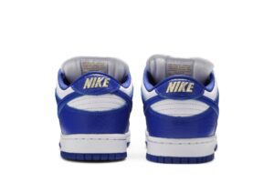 Nike SB Dunk Low Supreme Stars Hyper Royal (2021) DH3228-100 - Brosneaker photo 6