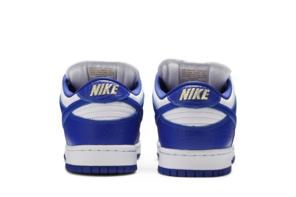 Nike SB Dunk Low Supreme Stars Hyper Royal (2021) DH3228-100 - Brosneaker photo 6