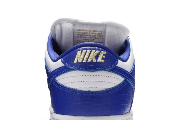 Nike SB Dunk Low Supreme Stars Hyper Royal (2021) DH3228-100 - Brosneaker photo 7