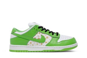 Nike SB Dunk Low Supreme Stars Mean Green (2021) DH3228-101 - Brosneaker photo 1