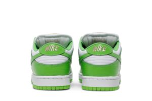 Nike SB Dunk Low Supreme Stars Mean Green (2021) DH3228-101 - Brosneaker photo 6