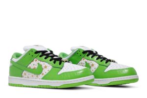 Nike SB Dunk Low Supreme Stars Mean Green (2021) DH3228-101 - Brosneaker photo 8