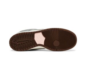 Nike SB Dunk Low Yuto Horigome FQ1180-001 - Brosneaker photo 4