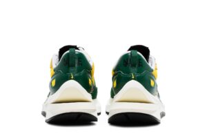 Nike Vaporwaffle sacai Tour Yellow Stadium Green CV1363-700 - Brosneaker photo 6