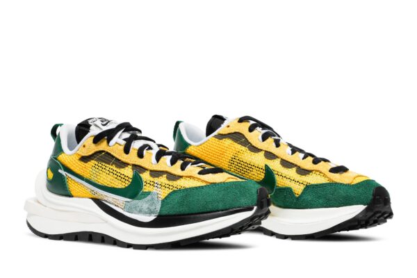 Nike Vaporwaffle sacai Tour Yellow Stadium Green CV1363-700 - Brosneaker photo 8