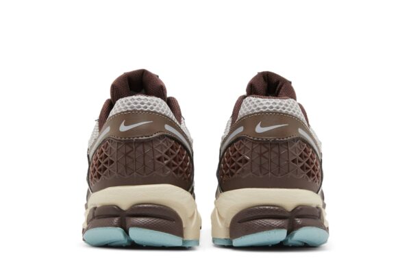 Nike Zoom Vomero 5 Earth Fossil (Women's) FD9920-022 - Brosneaker photo 6