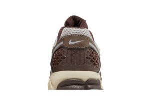 Nike Zoom Vomero 5 Earth Fossil (Women's) FD9920-022 - Brosneaker photo 7