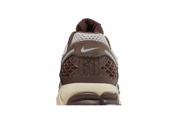Nike Zoom Vomero 5 Earth Fossil (Women's) FD9920-022 - Brosneaker photo 7