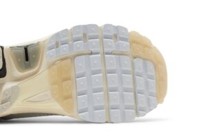 Nike Zoom Vomero 5 Supersonic Light Bone Black FN7649-110 - Brosneaker photo 5
